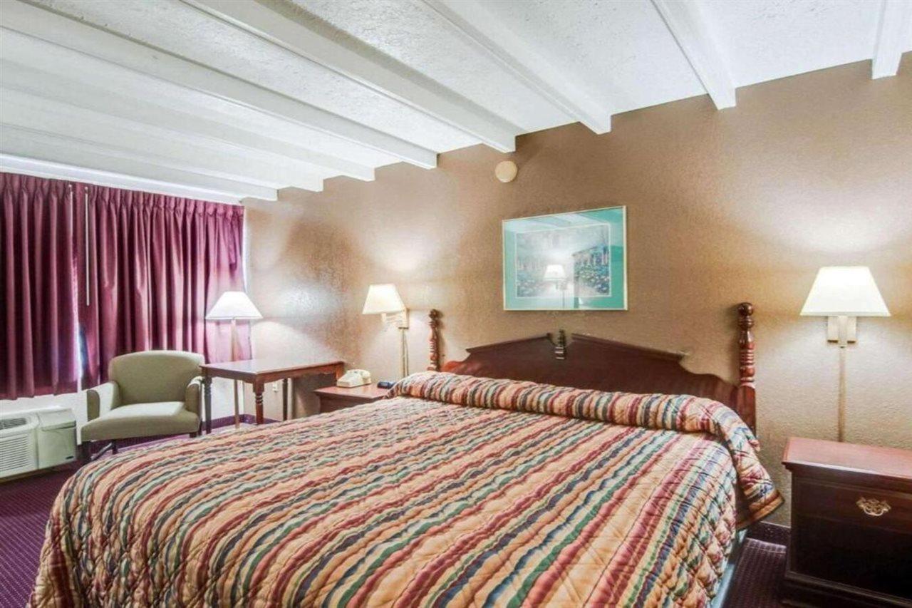 Rodeway Inn Galax Highway 58 Екстериор снимка