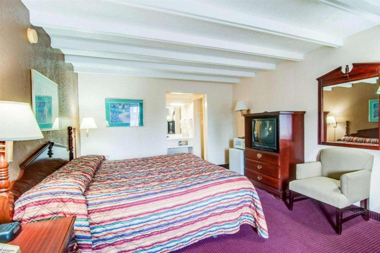 Rodeway Inn Galax Highway 58 Екстериор снимка